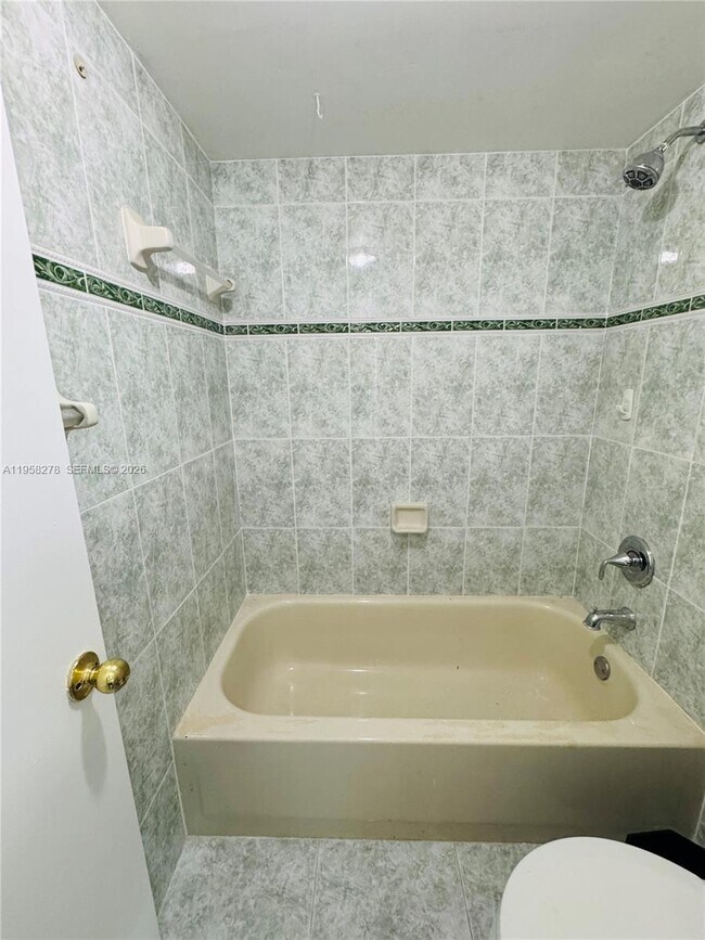 Building Photo - 1101 SW 122nd Ave