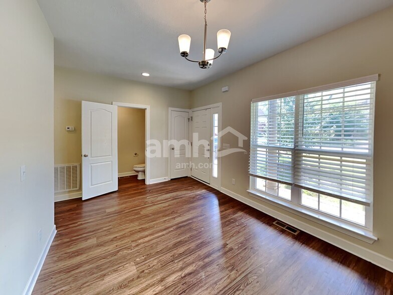 Building Photo - 6947 Calderwood Dr