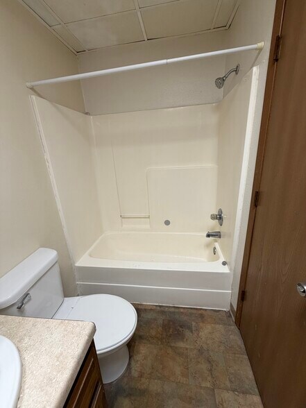 Building Photo - 2612 Marshall Ave