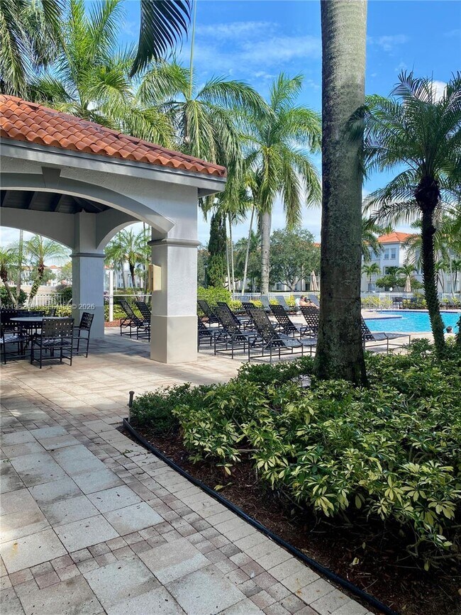 Building Photo - 11032 Legacy Dr