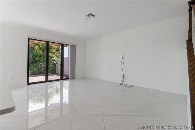 Building Photo - 10098 Akenside Dr