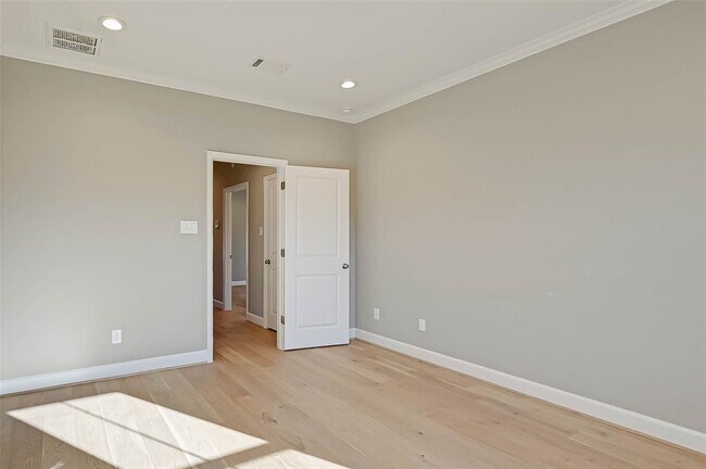 Building Photo - 25242 Calhoun Creek Dr
