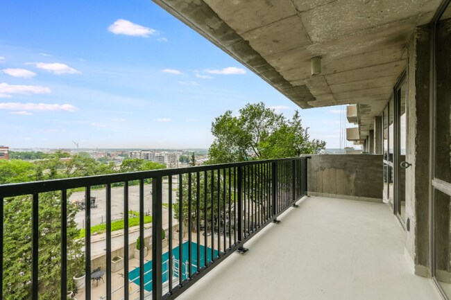 Building Photo - 600 Admiral Blvd