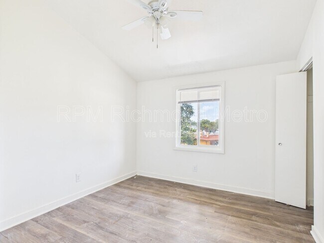 Building Photo - 3202 Midlothian Tpke