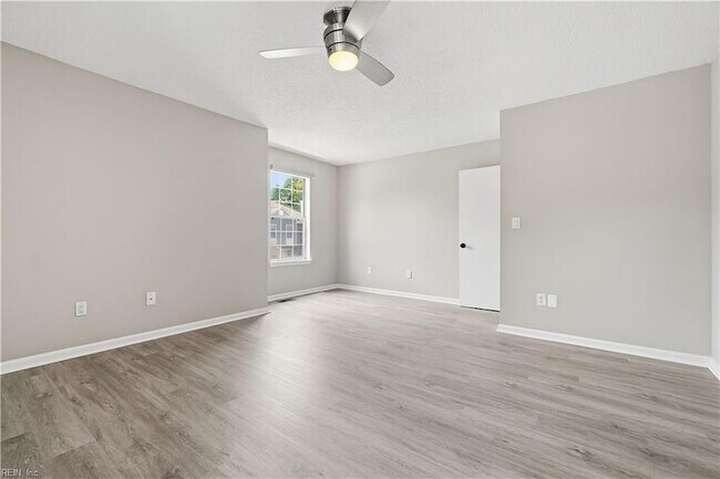 Building Photo - 317 Ferdinand Cir