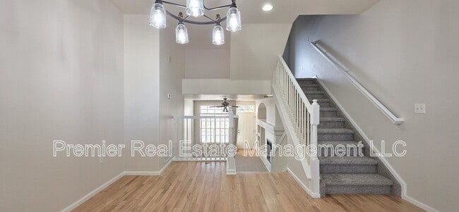 Building Photo - 1381 S Dayton Ct