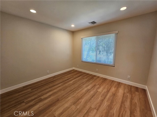 Building Photo - 4068 Av. Sevilla