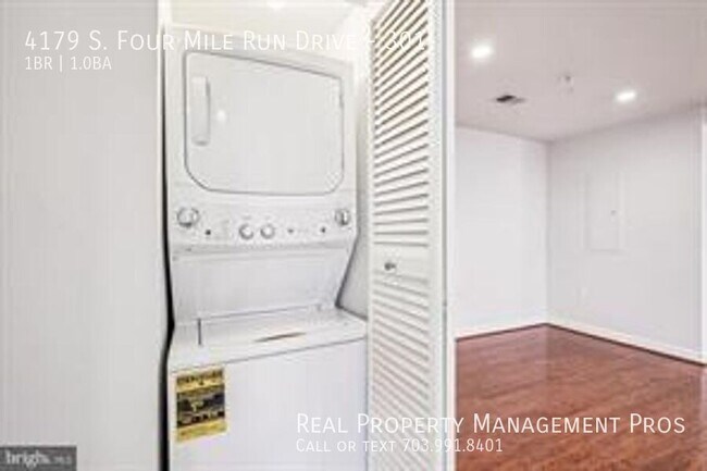 Building Photo - 4179 S Four Mile Run Dr