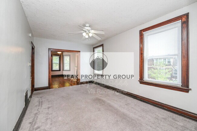 Building Photo - 2125 W Clifton Ave