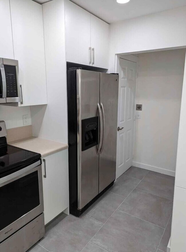 Building Photo - 1504 Waterview Cir