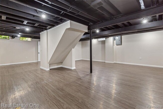 Building Photo - 5842 Marble Dr