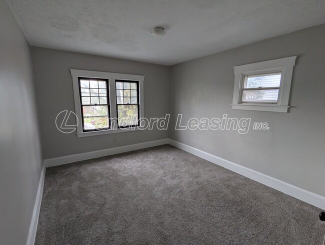 Building Photo - For Sale Land Contract - $129,900 EZ BUY P...