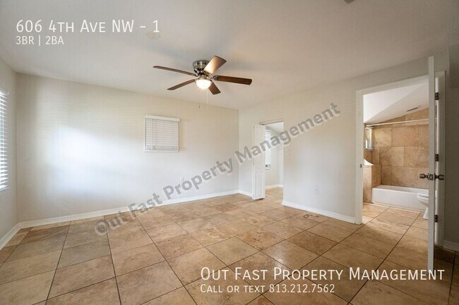 Building Photo - 606 4th Ave NW