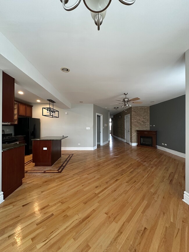 Building Photo - 7010 S Merrill Ave