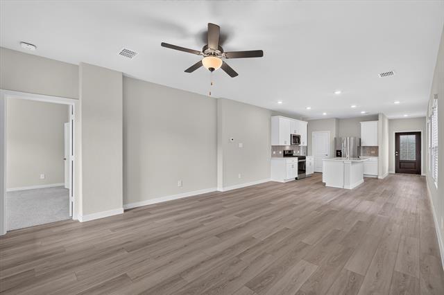 Building Photo - 3048 Belton Dr