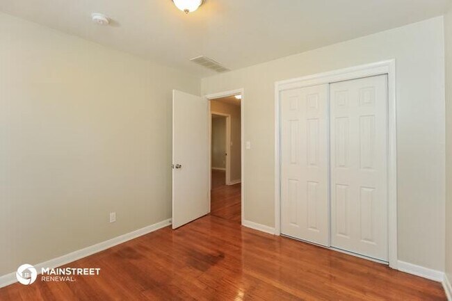 Building Photo - 2800 LAKESIDE DRIVE, OKLAHOMA CITY, OK 73120