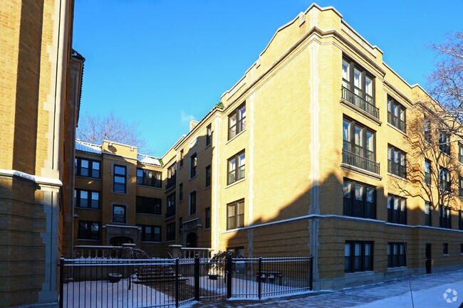 Building Photo - Damen and Fargo