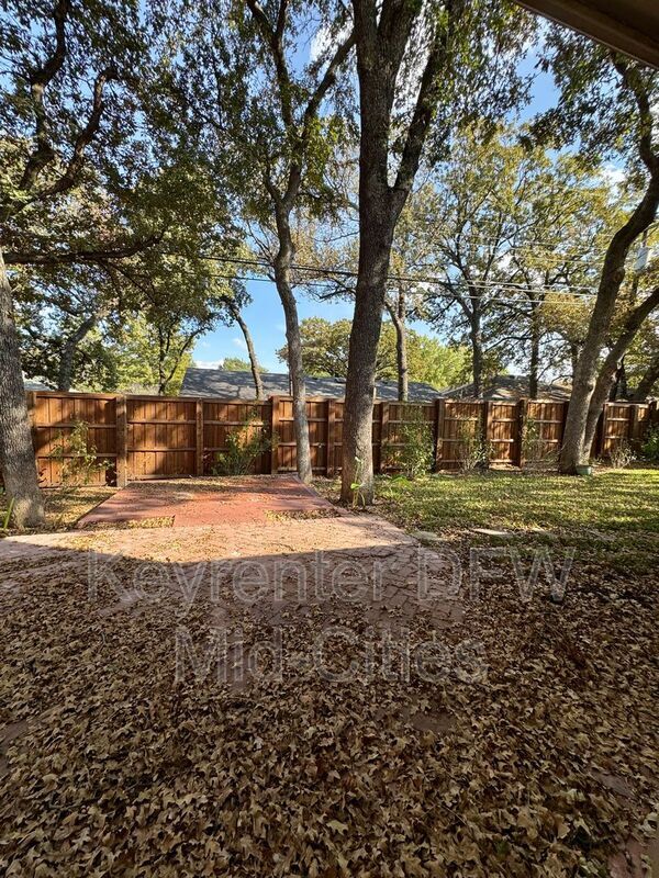 Building Photo - 2908 Old Mill Run