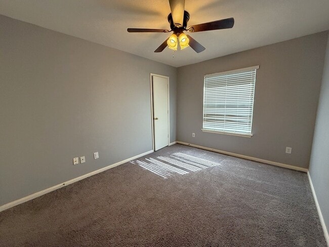 Building Photo - 2746 Georgina Falls Dr