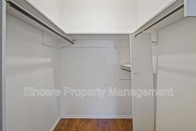 Building Photo - 2321 N Peniel Ave