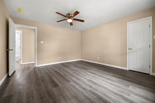 Building Photo - 1608 Eastway St