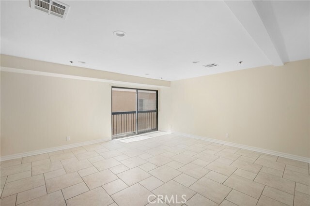 Building Photo - 1165 Linden Ave