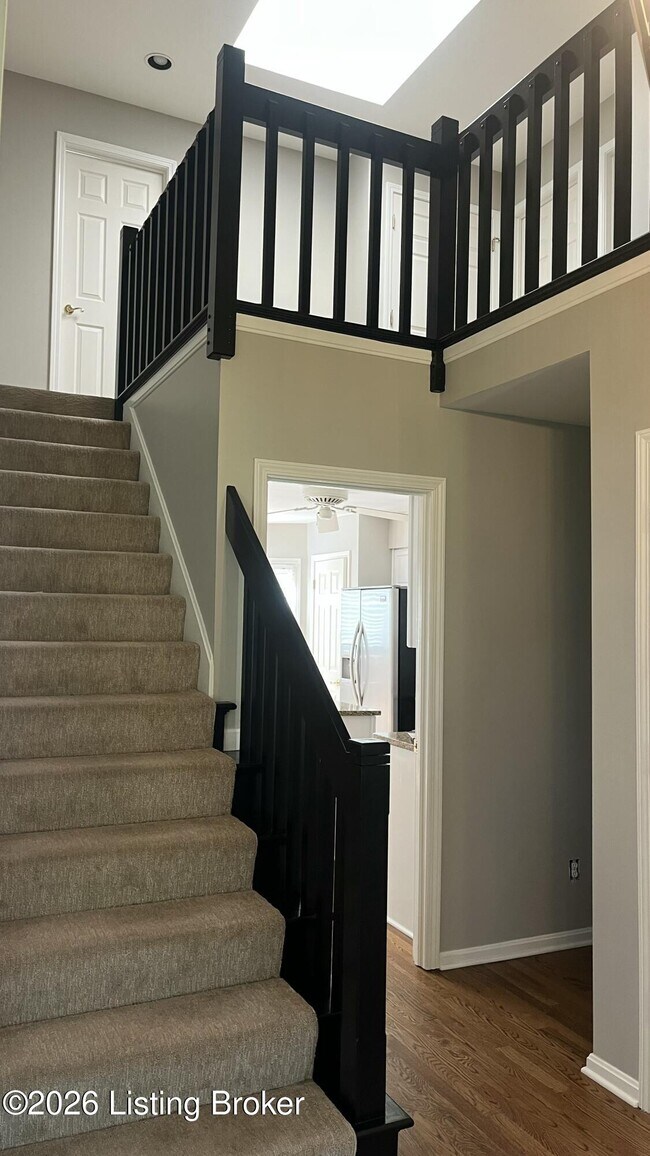 Building Photo - 402 Trinity Hills Ln