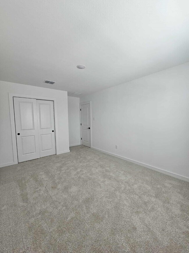 Building Photo - 8411 Bay Rdg Cir