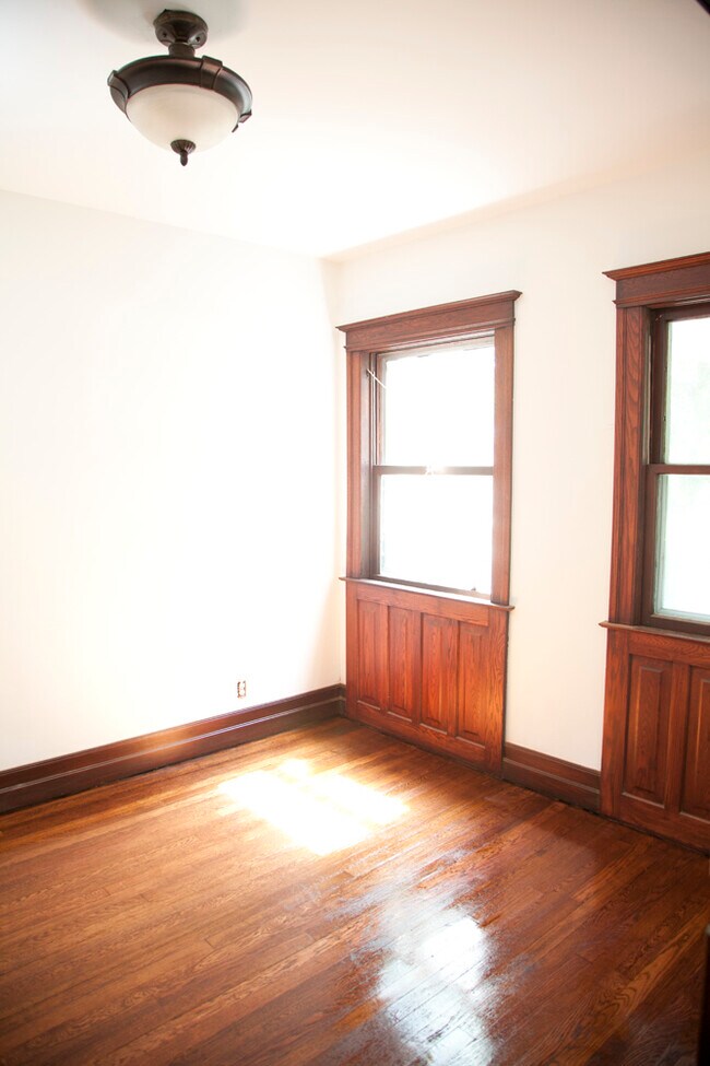 Building Photo - 3934 Avery St