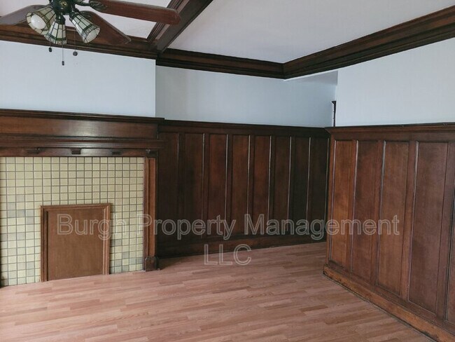 Building Photo - 5512 Centre Ave