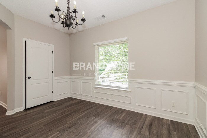 Building Photo - 9238 Lazzini Cove