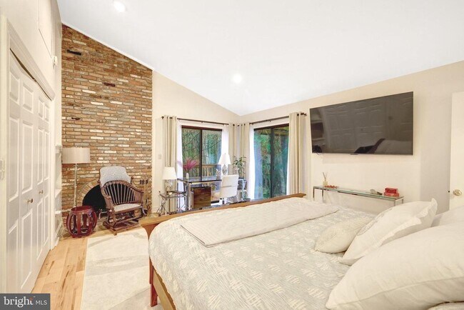 Building Photo - 10809 Nicholsridge Rd