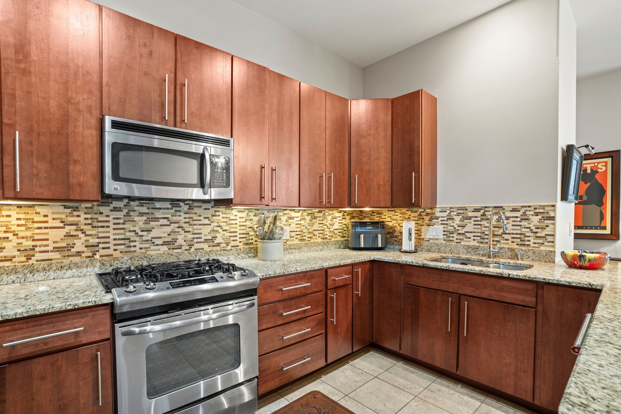 Kitchen - 1111 N Marshall St