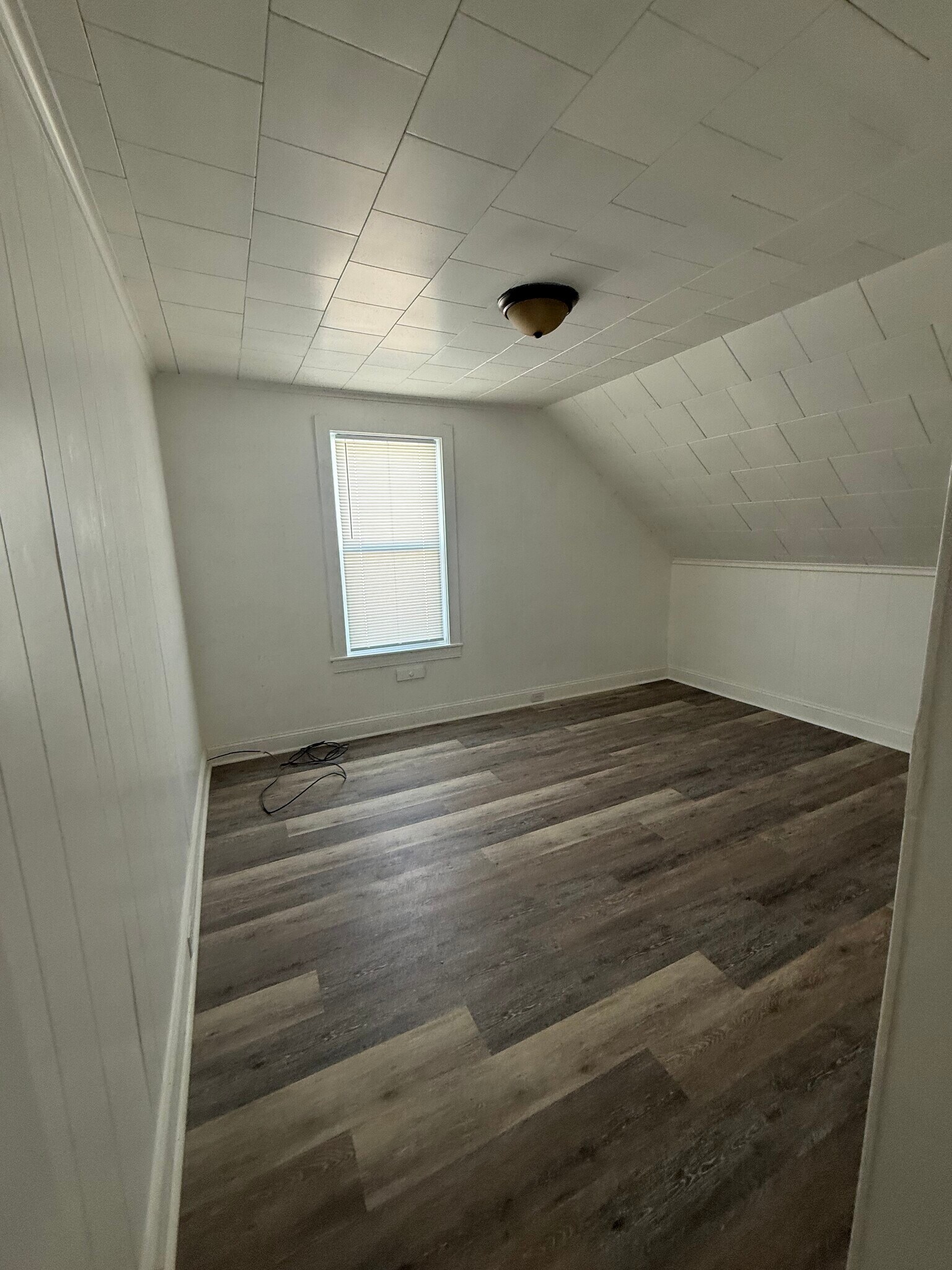 room 2 - 236 Mason St