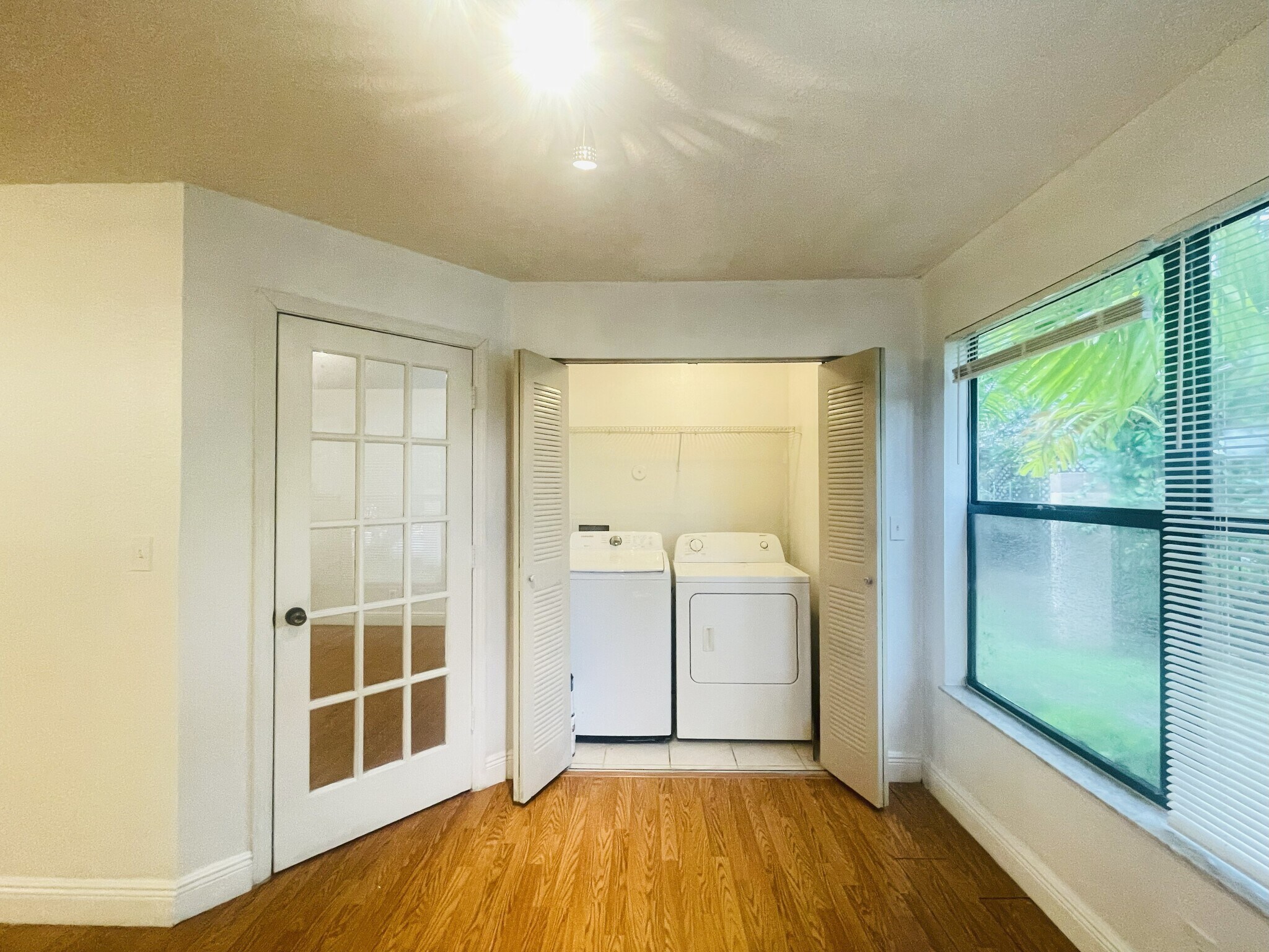 Building Photo - 2736 S University Dr