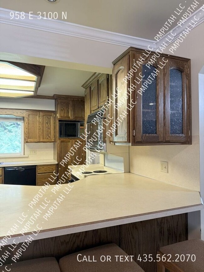 Building Photo - 958 E 3100 N