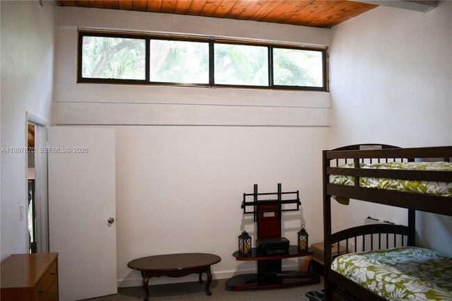 Building Photo - 19420 NE 26th Ave