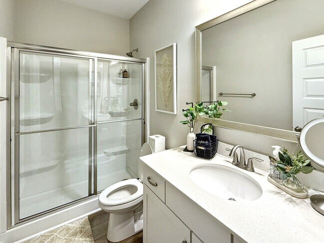Building Photo - 524 Harbour Pointe Dr