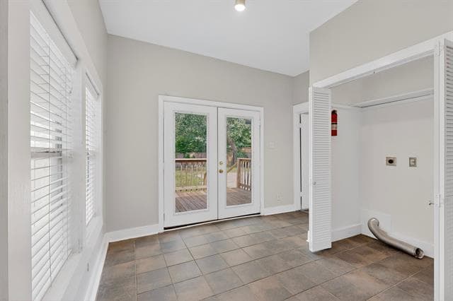 Building Photo - 314 S Waverly Dr