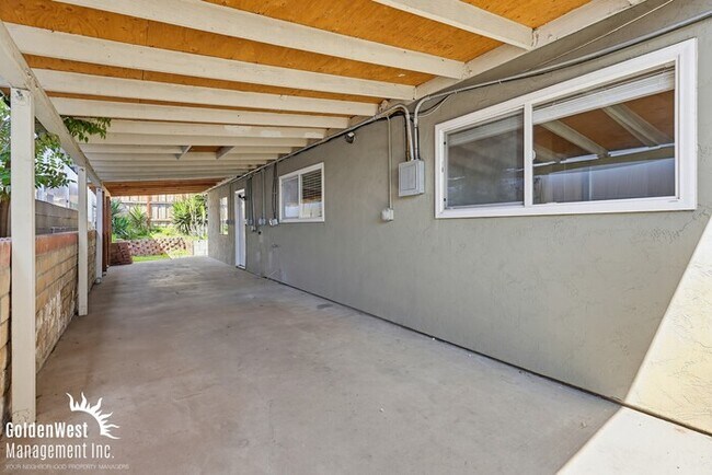 Building Photo - Updated 2Bdm 2Ba Home with Large Backyard in National City!