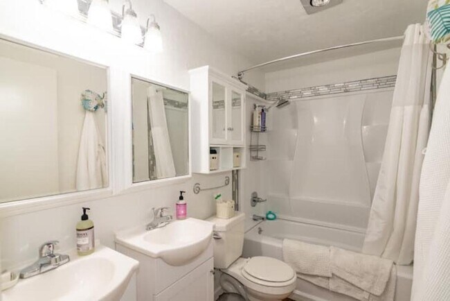 Building Photo - 1309 Maple Leaf Ct