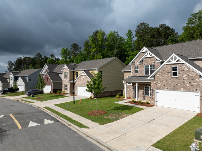 Building Photo - Enclave at Oak Ridge