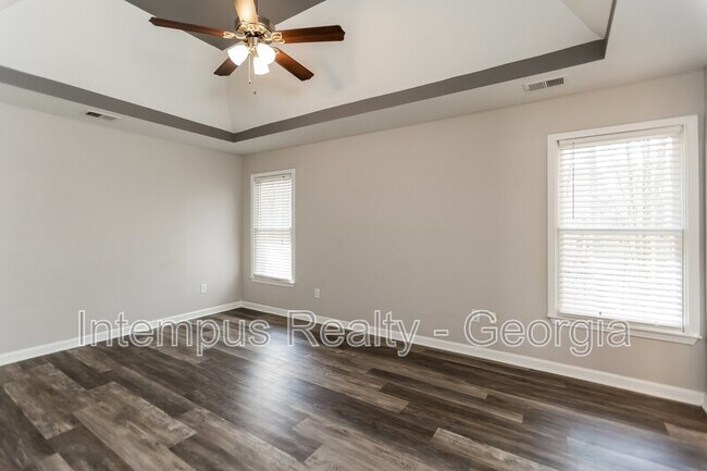 Building Photo - 612 Ridge Crossing Dr