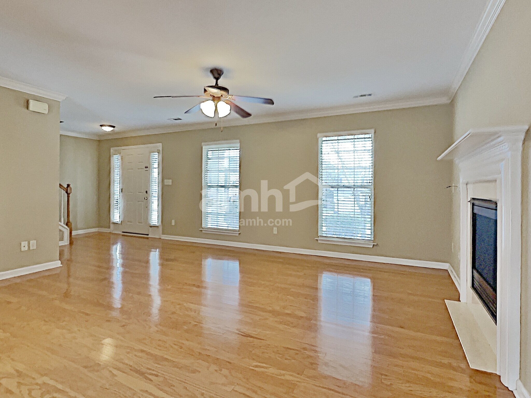 Building Photo - 1515 Pathfinder Ln
