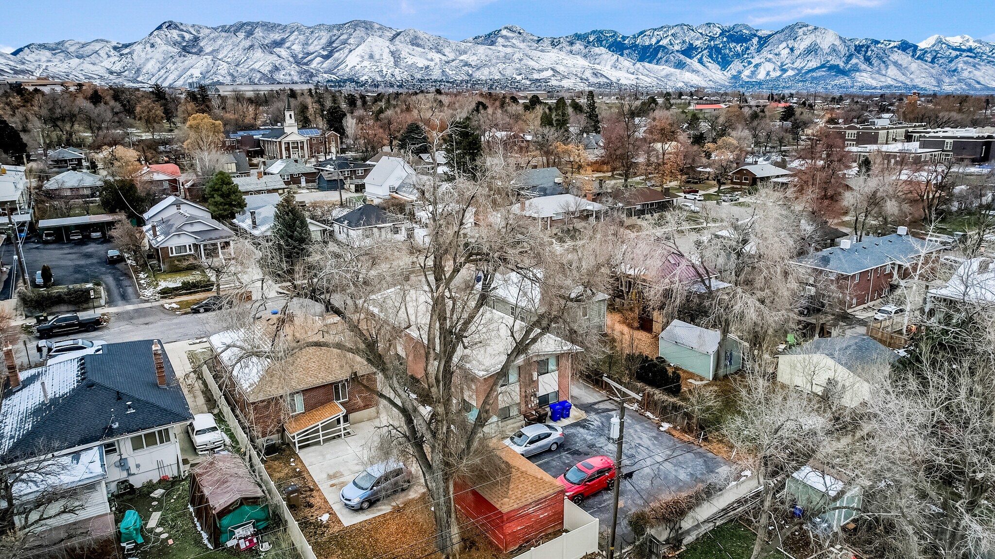 Aerial - 554 S Douglas St