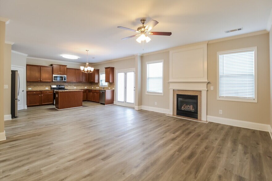 Building Photo - 1416 Blue Sail Ave