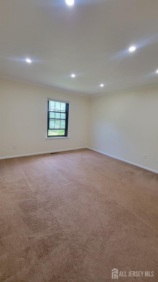 Building Photo - 138 Longfield Ct