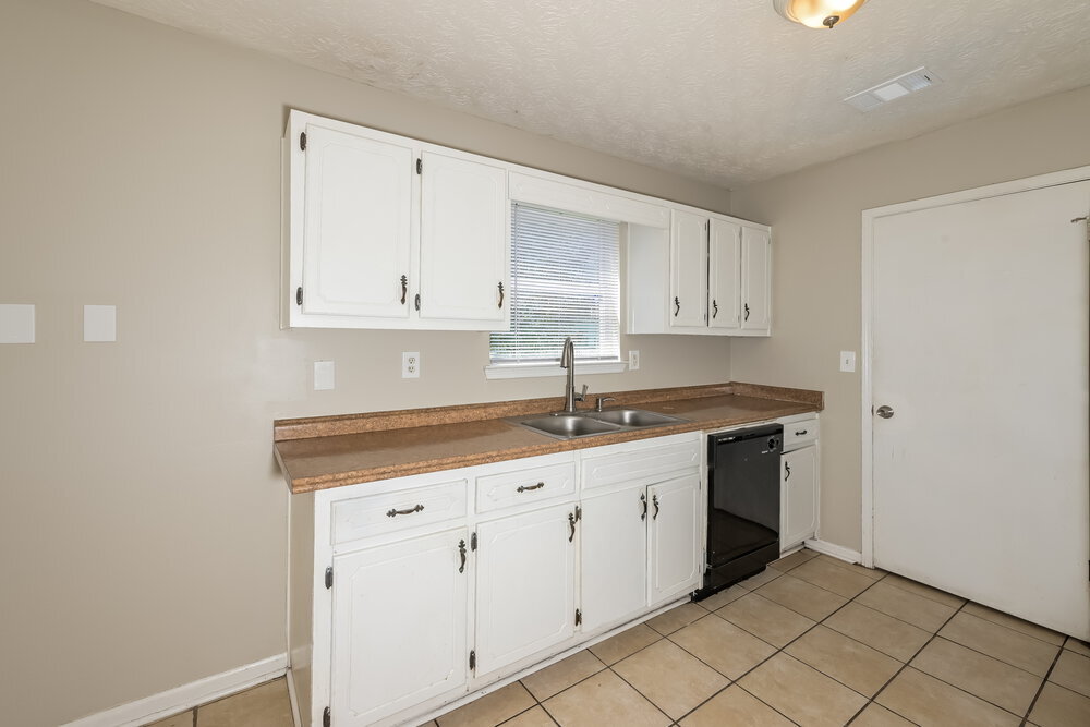 Building Photo - 8756 Ansley Way