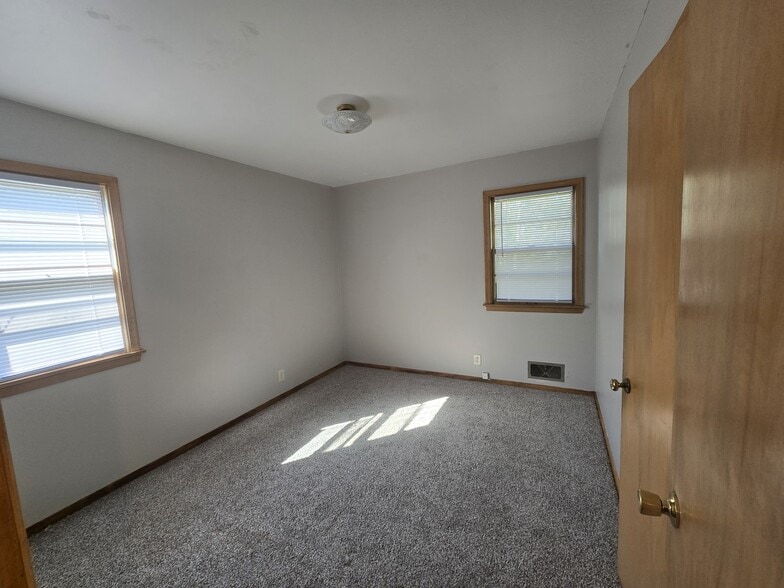 Bedroom 2 - 1473 Cope Ave E