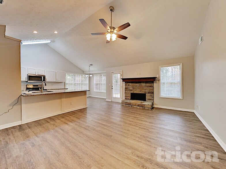 Building Photo - 312 Reisling Dr